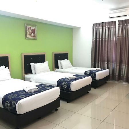 De Viana Hotel & Apartments Kota Bharu Esterno foto