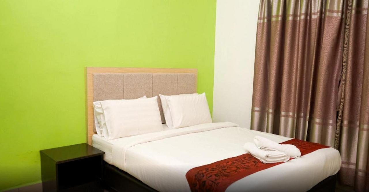 De Viana Hotel & Apartments Kota Bharu Esterno foto