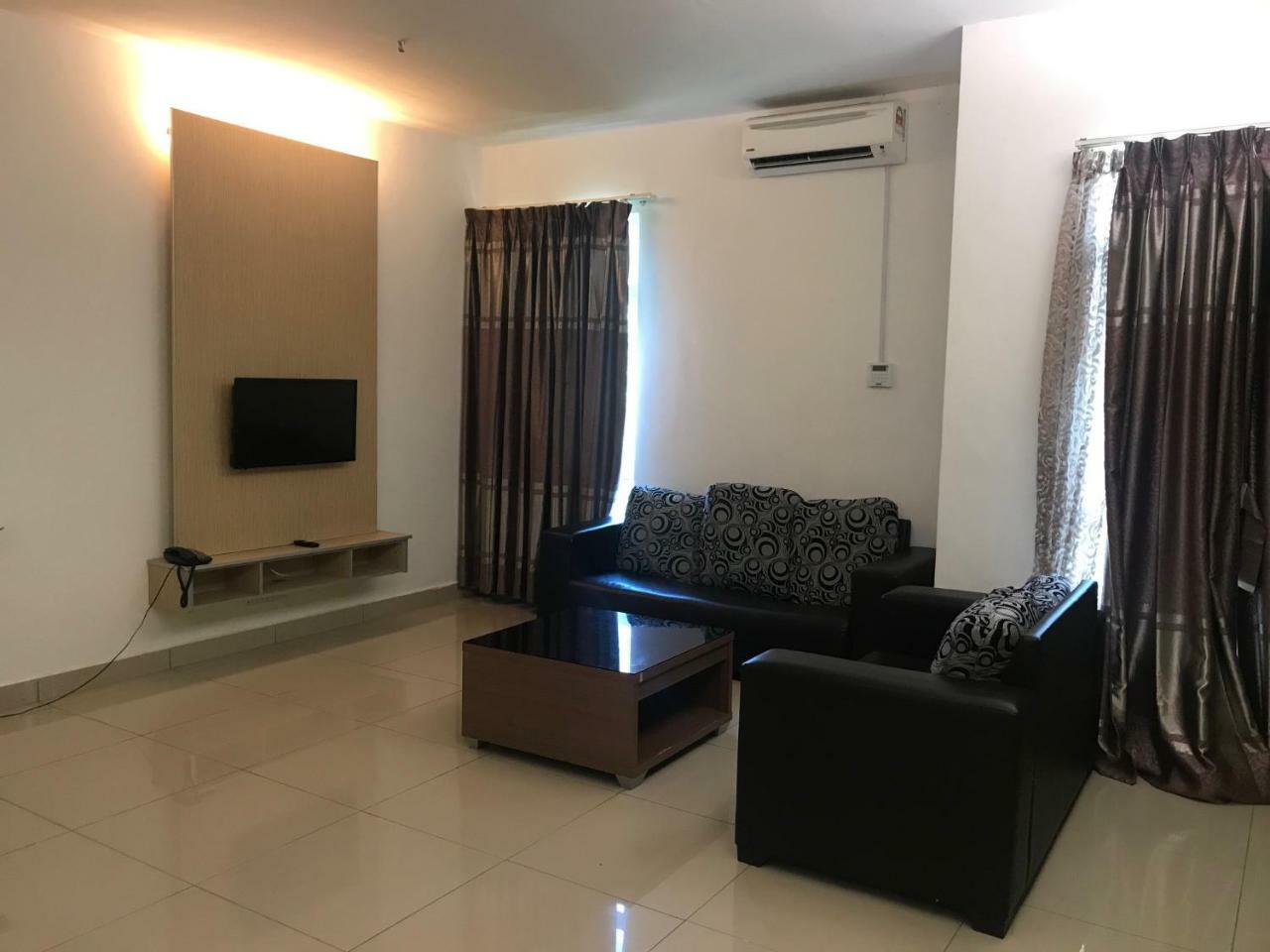 De Viana Hotel & Apartments Kota Bharu Esterno foto
