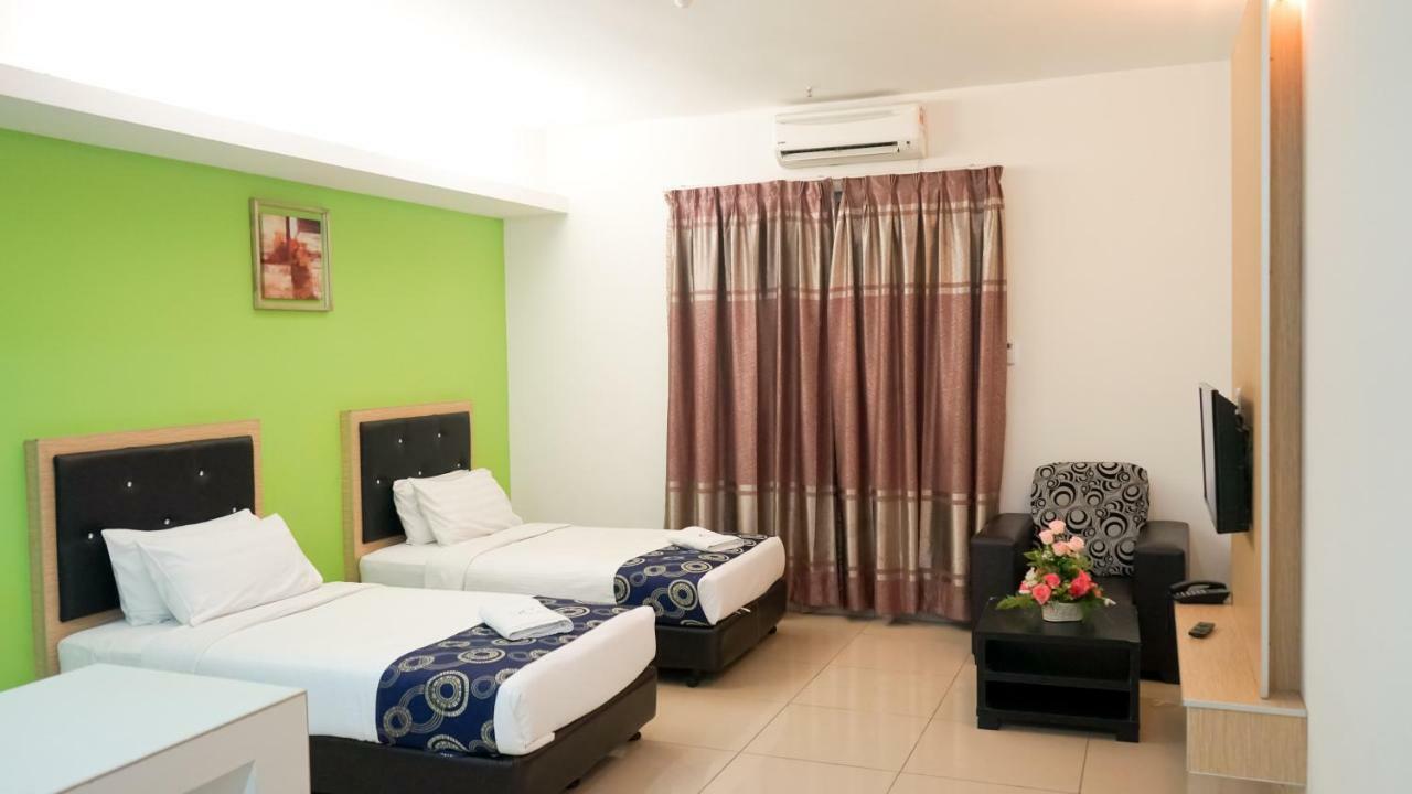De Viana Hotel & Apartments Kota Bharu Esterno foto
