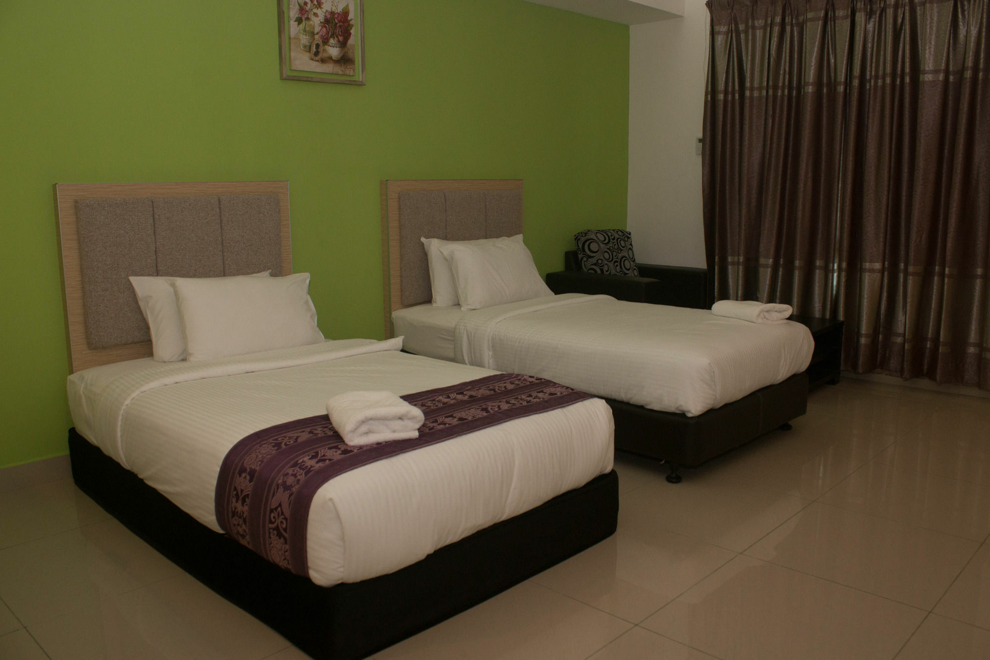 De Viana Hotel & Apartments Kota Bharu Esterno foto