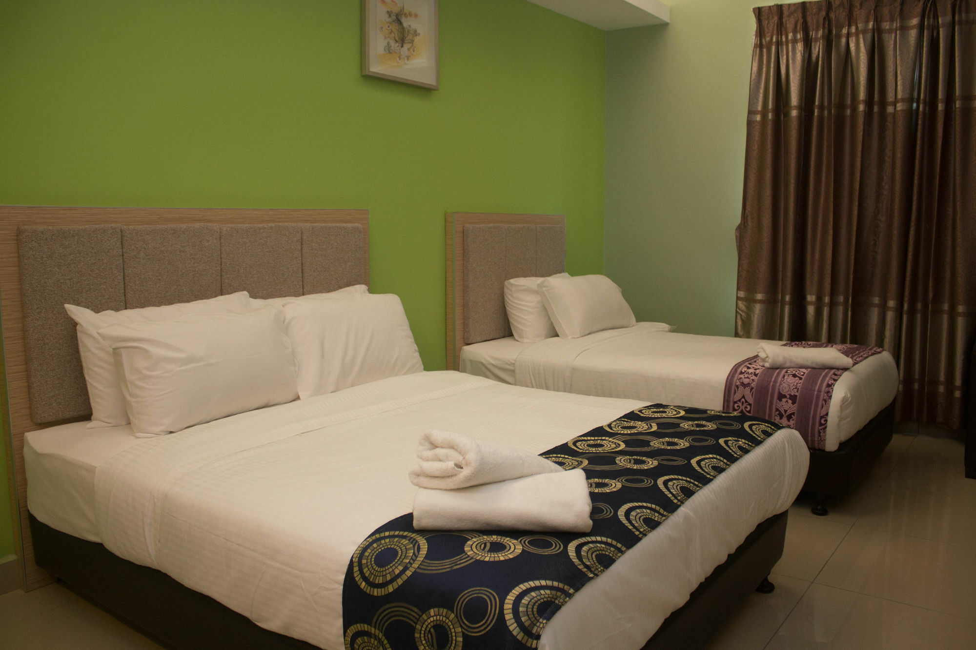De Viana Hotel & Apartments Kota Bharu Esterno foto