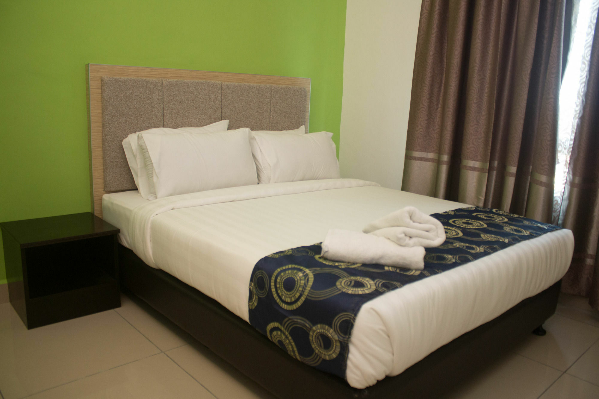 De Viana Hotel & Apartments Kota Bharu Esterno foto
